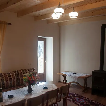 Aste Guest house Tropoje