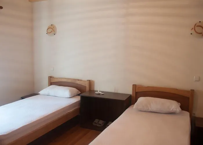 Casa de hóspedes Aste 3*
