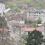 בית הארחה Aste Tropoje